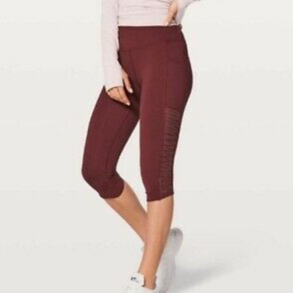 Lululemon size 8 cropped leggings
